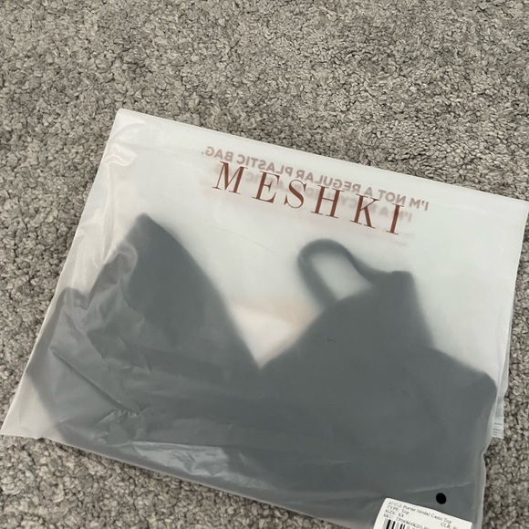 MESHKI black going out cami top - Picture 4 of 4